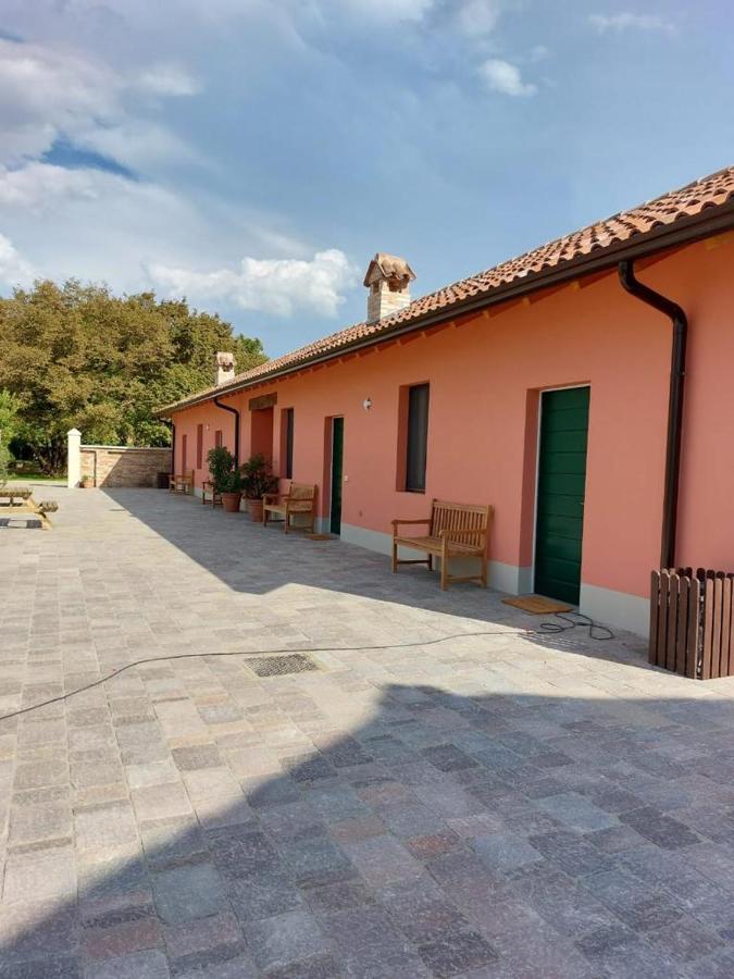 Agriturismo Pizzavacca Villanova sull'Arda Экстерьер фото