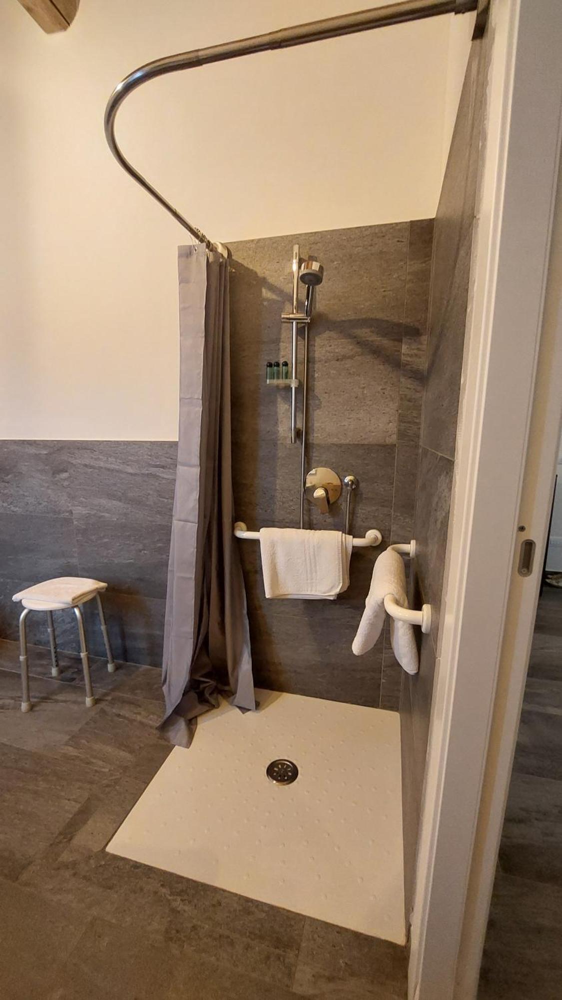Agriturismo Pizzavacca Villanova sull'Arda Экстерьер фото